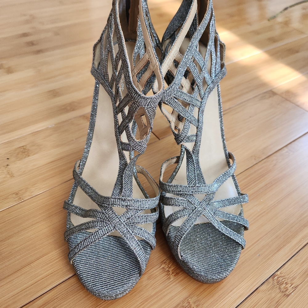 Scarlet 4 inch heel open toe size 9